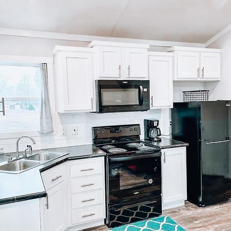 Private Tiny Home Royal Ridge Getaway Exterior photo