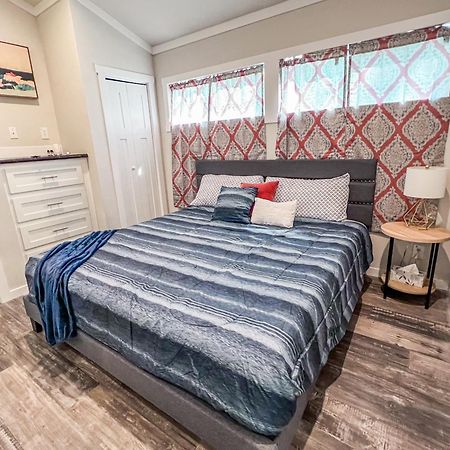 Private Tiny Home Royal Ridge Getaway Exterior photo