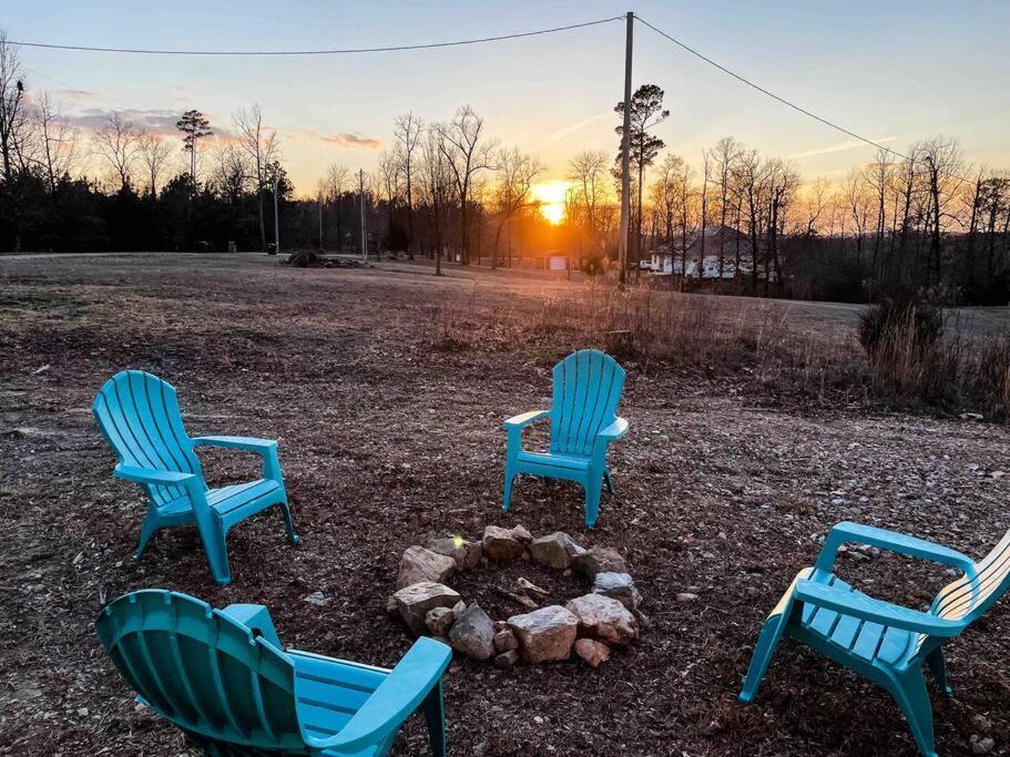 Private Tiny Home Royal Ridge Getaway Exterior photo