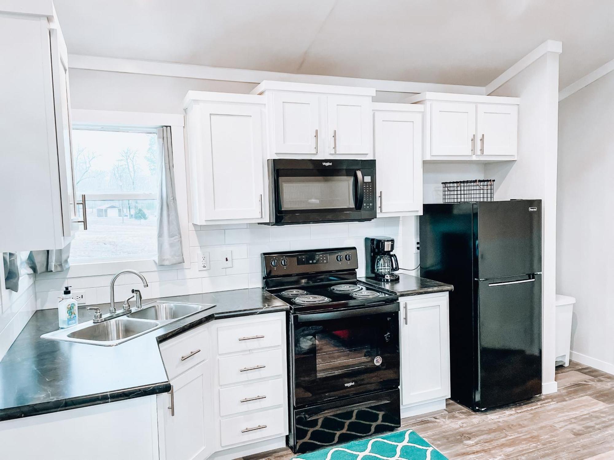 Private Tiny Home Royal Ridge Getaway Exterior photo