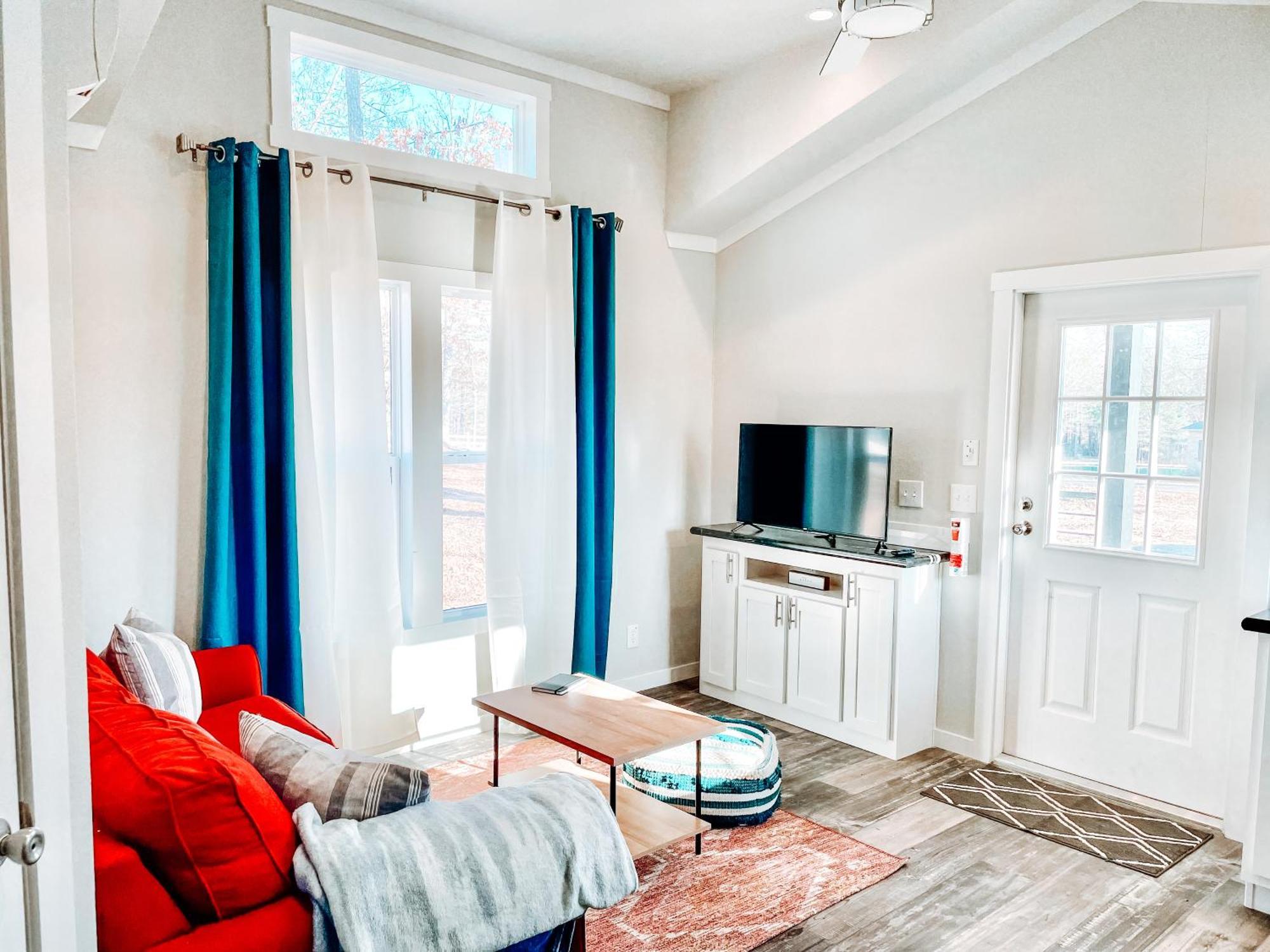 Private Tiny Home Royal Ridge Getaway Exterior photo